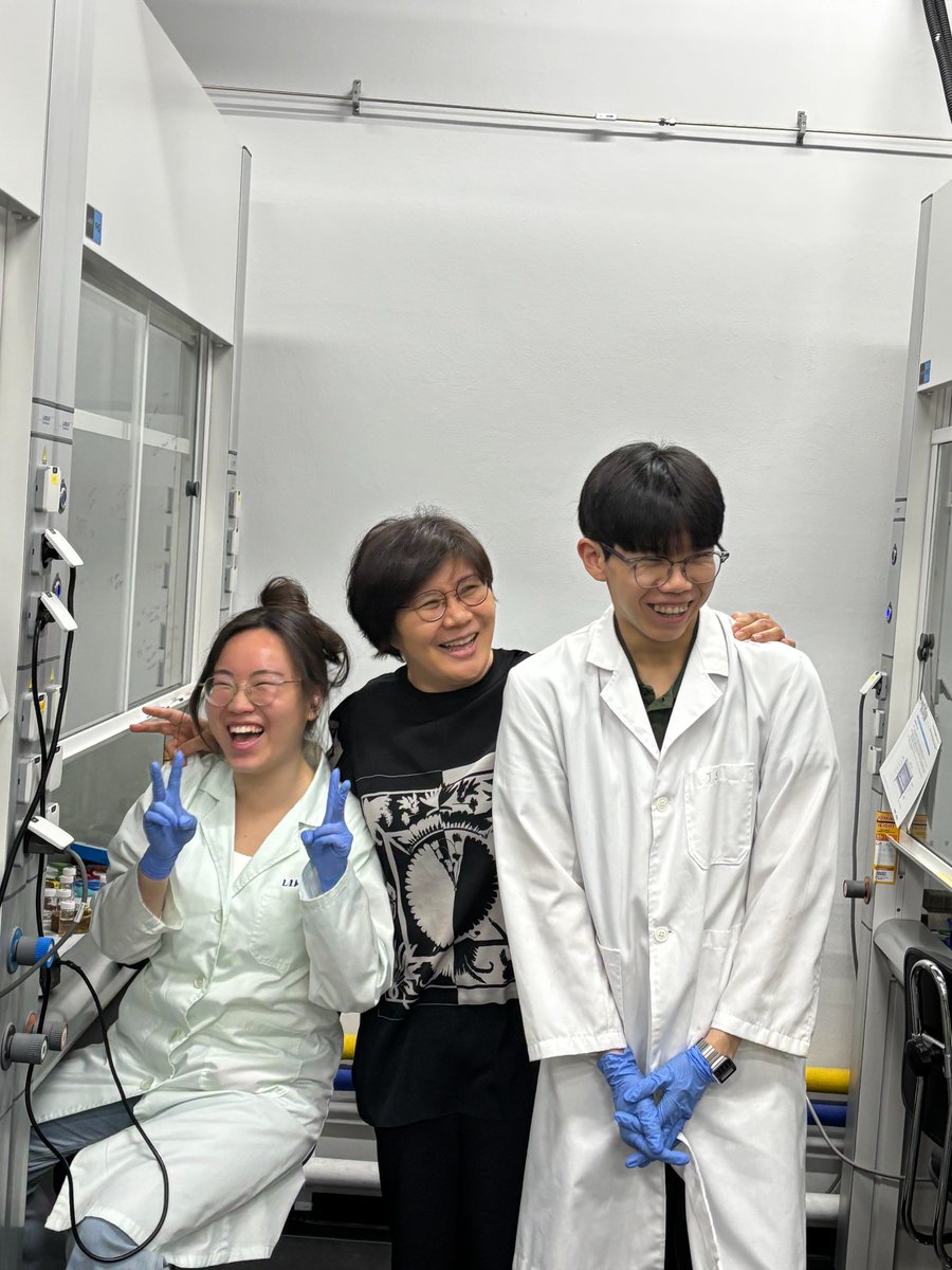 LimLab_KAIST's tweet image. May 2025 (Happy Day in the Lab)
