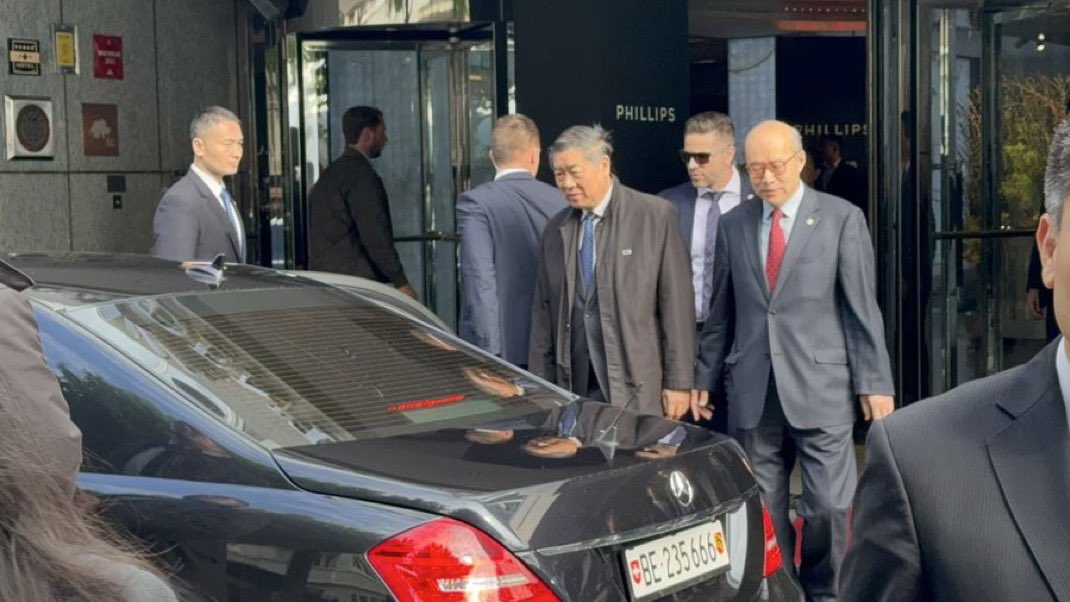 🚨 BREAKING : 🇺🇸🇨🇳 Le delegazioni di Stati Uniti e Cina sono tornate per ulteriori colloqui commerciali a Ginevra dopo una pausa pranzo.
Non si può concludere un accordo commerciale a stomaco vuoto.