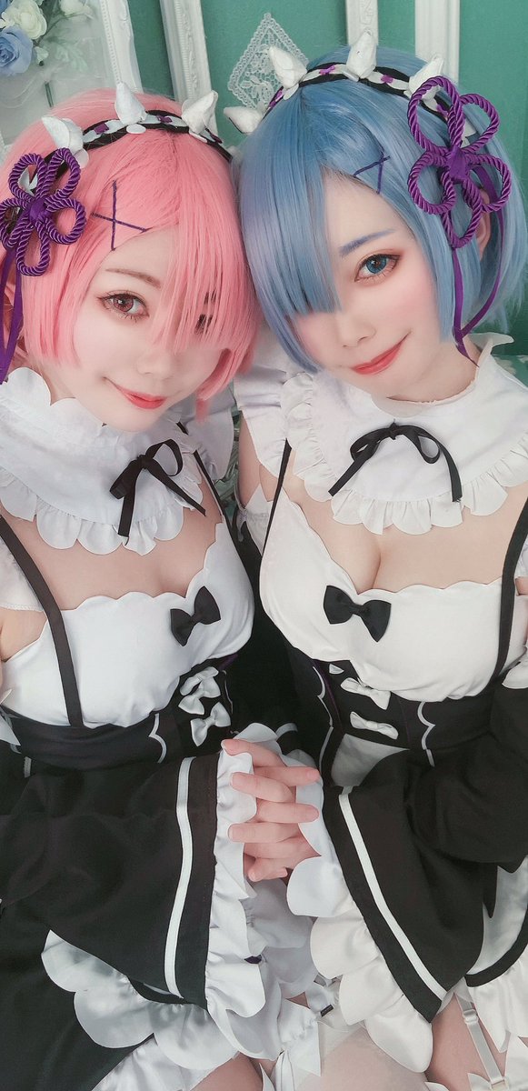 moe_nya_'s tweet photo. メイドといえばレムラム🩵🩷

本日しずく&amp;もかの誕生日です🎂✨
おめでとうたくさんください🥳

#リアル双子 #リゼロ  #メイドの日 https://t.co/NEBTu2vkqE
