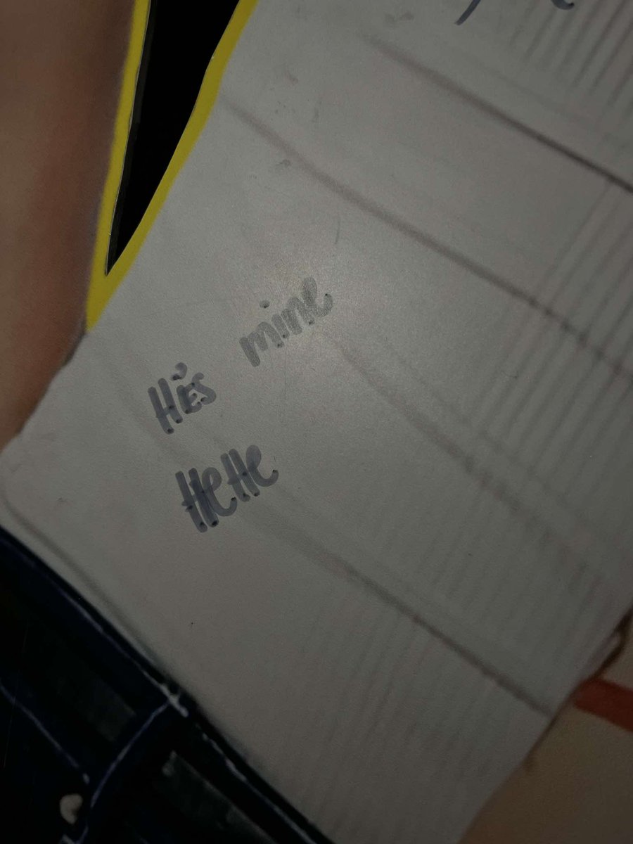 _jmfyangmain's tweet photo. Got it! Sofia smith , JM Ibarra  is all yours.😍

 Thank you so much  Fyang, for signing  Jmfyang Main HK Chapter  sintra board, we truly appreciate it! ✨

MakiCONCERT WITH FYANG

#JMFyangMain | #JMFYANG | #SofiaSmith  | #JMIbarra https://t.co/PFhh1hD0RM
