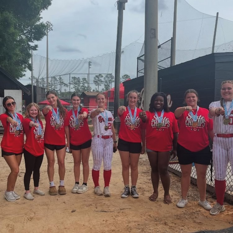 MHS_HorsePower's tweet photo. The State Champs received their rings Thursday!!  #HorsePower https://t.co/xvPDowf6j1