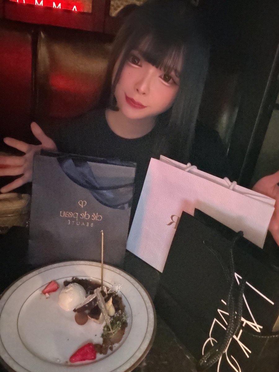 また1つ歳を重ねちゃいました🐈‍⬛
#ニューハーフ #男の娘