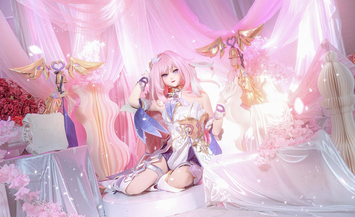嗨～想我了吗♪
又是一套人律的正片开心！！！后面还要继续拍！
🎭：<a href="/heyaoheyao/">河妖工房</a>
#爱莉希雅 #崩坏3 #kigurumi #桃花 #cosplay