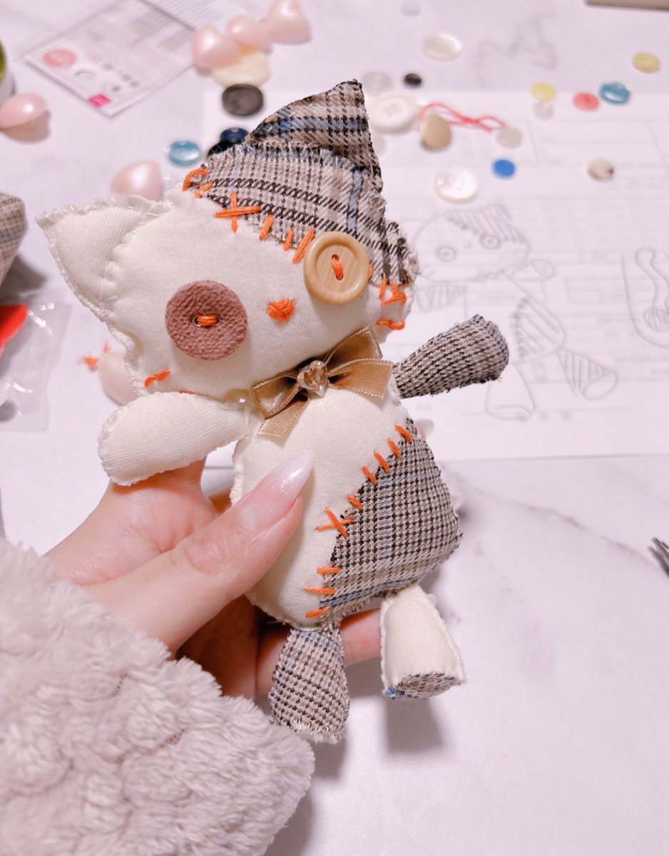 がんばってこれつくる、！