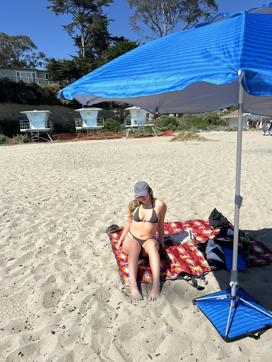 Torisofetch's tweet image. summer loves to see me coming