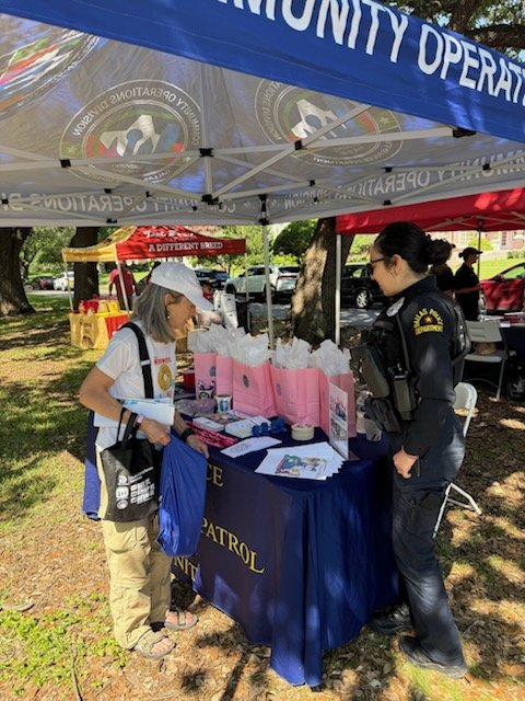 Dallas Central (@dpdcentralnpo) on Twitter photo Swiss Avenue Historic District Mother's Day Home Tour
<a href="/DPDCentralNPO/">Dallas Central</a> <a href="/DerrickVWDPD/">Derrick Wright</a> <a href="/ChiefComeauxDPD/">Daniel C. Comeaux</a> Swiss Avenue Historic District Mother's Day Home Tour
<a href="/DPDCentralNPO/">Dallas Central</a> <a href="/DerrickVWDPD/">Derrick Wright</a> <a href="/ChiefComeauxDPD/">Daniel C. Comeaux</a>