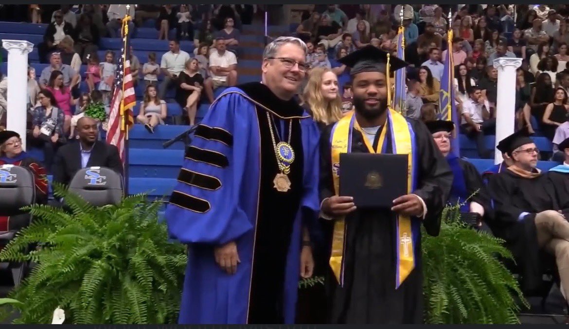 W.Williams tweet media