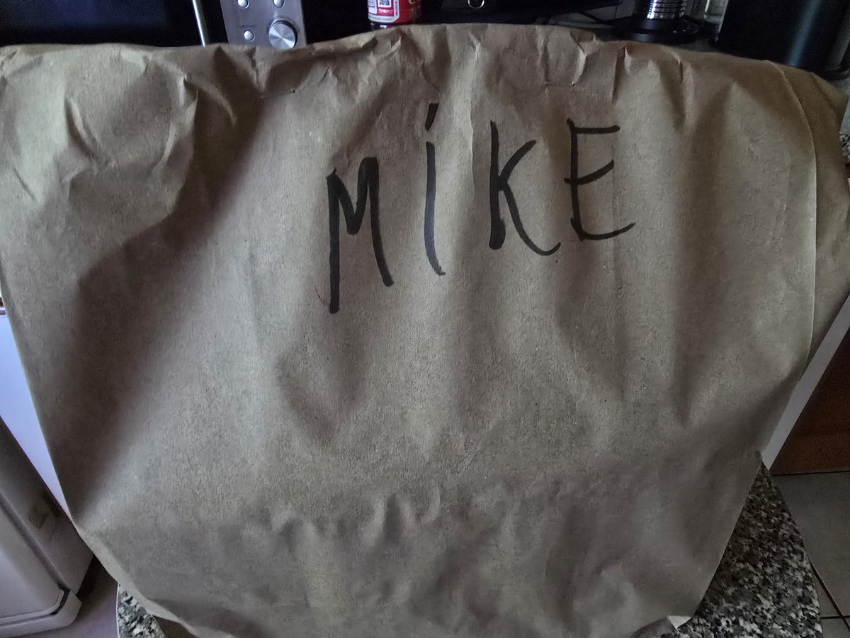 mikeycubed's tweet image. When you're on first name terms with your chippy... 😬

Saturday night #Filth #ChippyTea