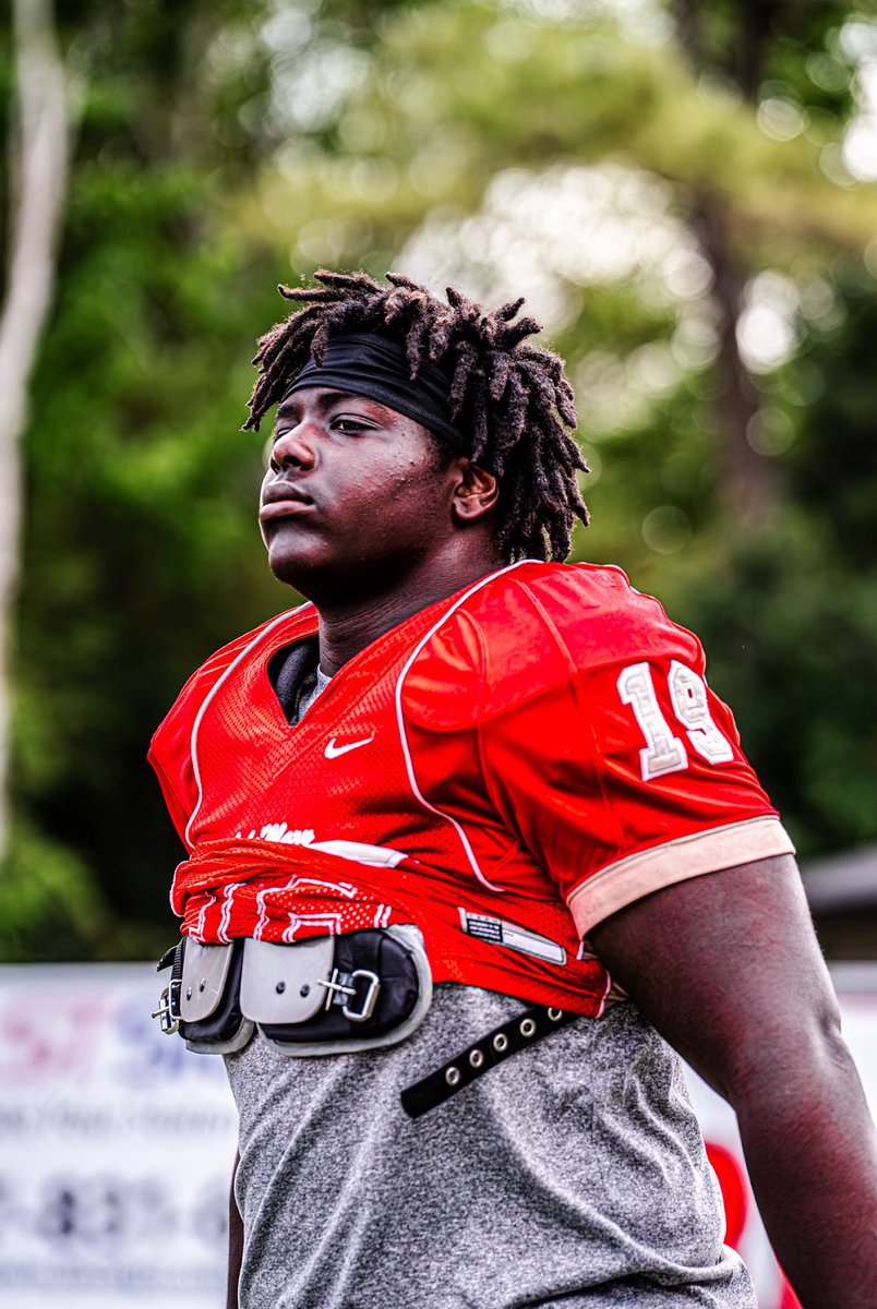 All the work I put into my craft I know I deserve to play college football. I just need 1 opportunity. #God