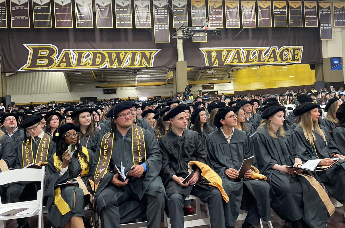 Congrats to the #ClassOf2025! Today, we celebrate everything they’ve accomplished and all that lies ahead. 🎉💛🎓 #YJ4L #AwwJackets #BWalumni