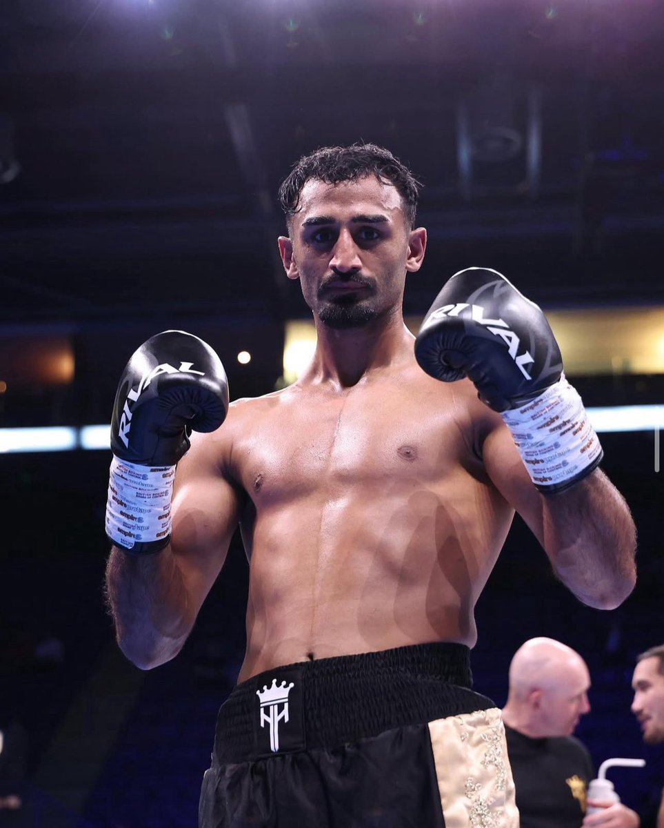 Harris Akbar (@harrisakbar_) on Twitter photo Debut done ✔️ thanks to everyone for coming down to support.
<a href="/Queensberry/">Queensberry Promotions</a>
<a href="/Sweetsciencemgt/">Sweet Science MGT</a> Debut done ✔️ thanks to everyone for coming down to support.
<a href="/Queensberry/">Queensberry Promotions</a>
<a href="/Sweetsciencemgt/">Sweet Science MGT</a>