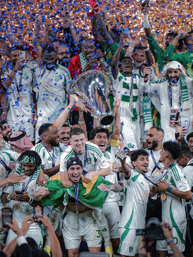 dbasdosari1's tweet photo. معلومة:
كل جمهور #الاتحاد اللي أعمارهم 25 وأقل ما عمرهم عاشوا فرحة آسيا

مؤلمة 💛🖤💔
- https://t.co/pBee0sGq5a