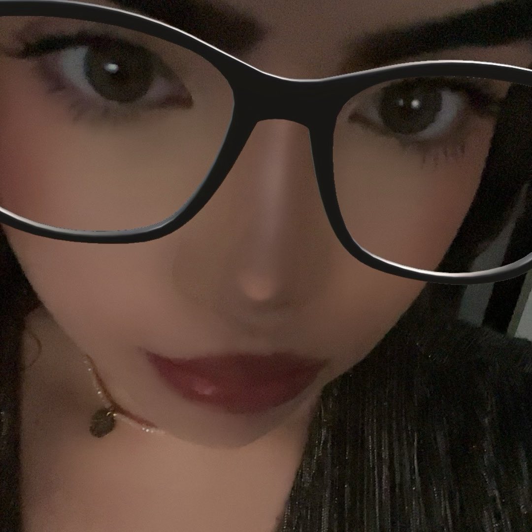 badtzhours's tweet image. just me and my biggest brain 🤐 #picofme