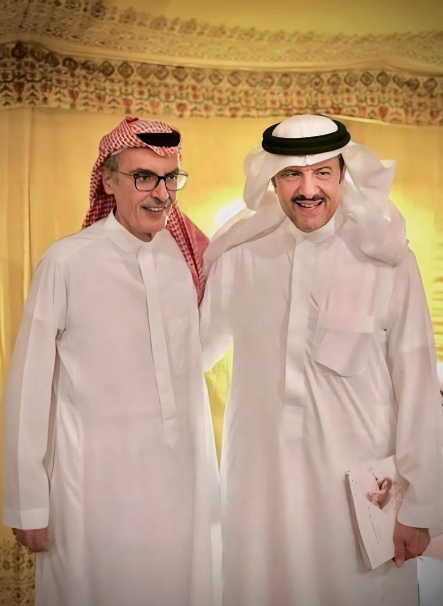 🎬
 يعرض الان الفيلم الوثائقي النفيس #عكاظ_البدر 
على قناة 1 MBC وشاهد
سرد جديد وقصص لاول مرة يرويها الراحل صاحب السمو الملكي الأمير بدر بن عبدالمحسن رحمه الله  .. وصديق عمره  صاحب السمو الملكي الأمير سلطان بن سلمان بن عبدالعزيز 
مشاهدة ممتعة 🎬