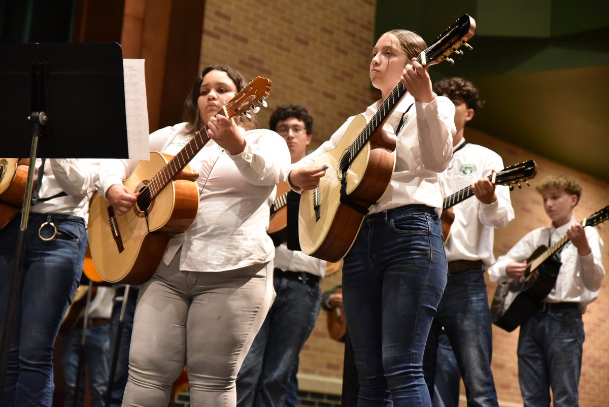 Several families, students, teachers and faculty joined us last night at our annual Mariachi Mother's Day Performance. This is a special performance to honor all amazing Mothers!! Happy Mother's Day!!