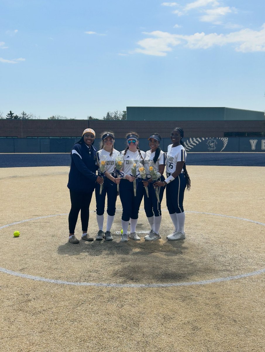 SOFTBALL:  Congratulations to our Seniors.  Your leadership will be missed as you progress into the next chapter!  #dcdsathletics #jacketup