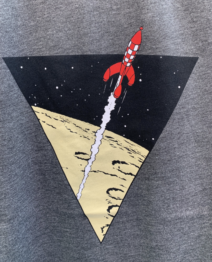 sausalitoferry's tweet photo. The tee that will never let you down 🚀🌙✨
Take yours home today ➔ https://t.co/hiAGoe3oxB
#tintindailyadventures #tintinreporter #tintinmania #tintinetmilou #tintincomicstrips #tintinfanart #hergé #herge #moulinsart #sausalitoferry #sausalito #favoritetee #tshirt https://t.co/fkxWCRZMqG
