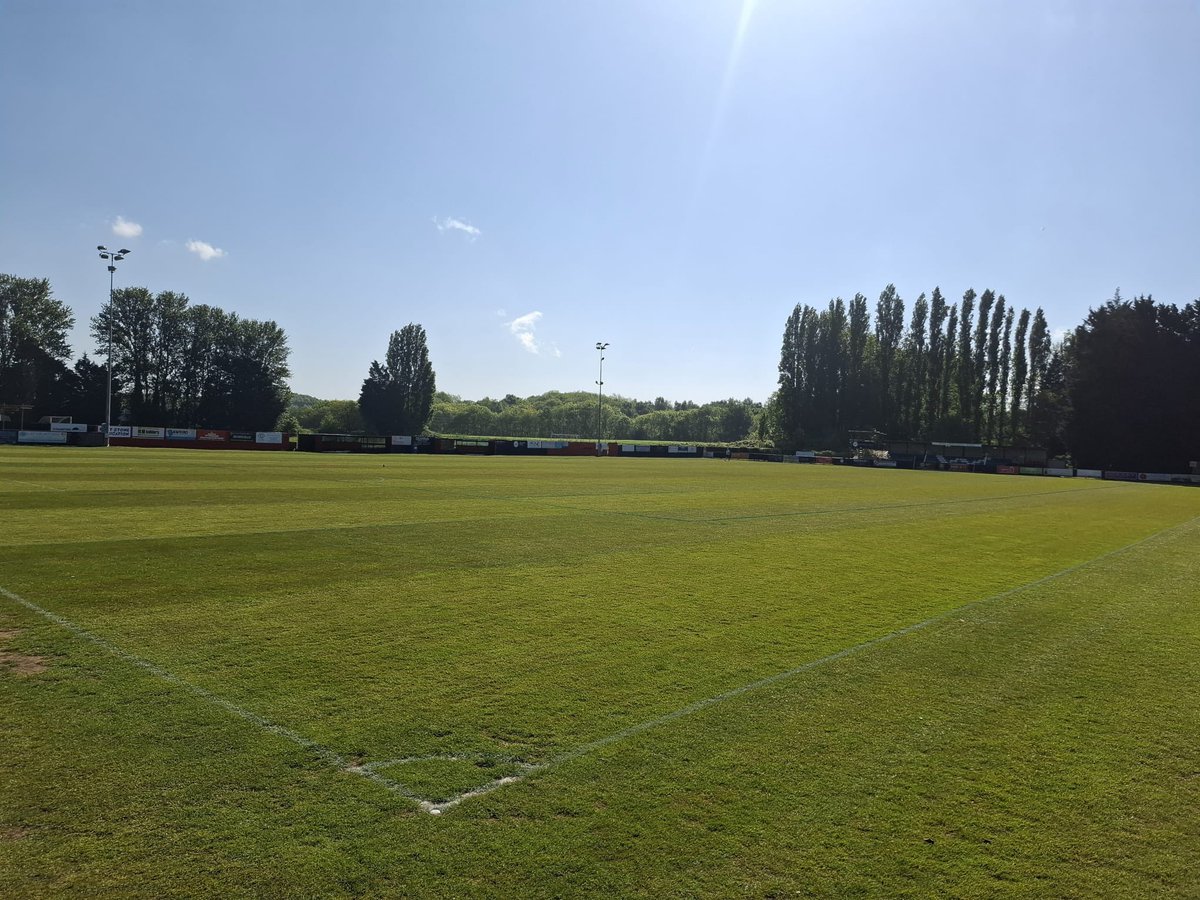 Final pitch prep <a href="/SittingbourneFC/">Sittingbourne FC</a> and we are onto the renovation next week 🌱⚽️