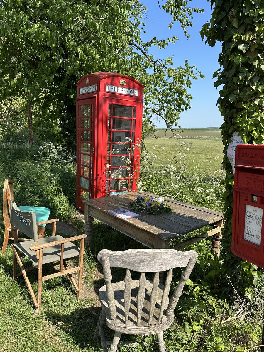 How lovely this is. In the hamlet of Wasps Nest #community