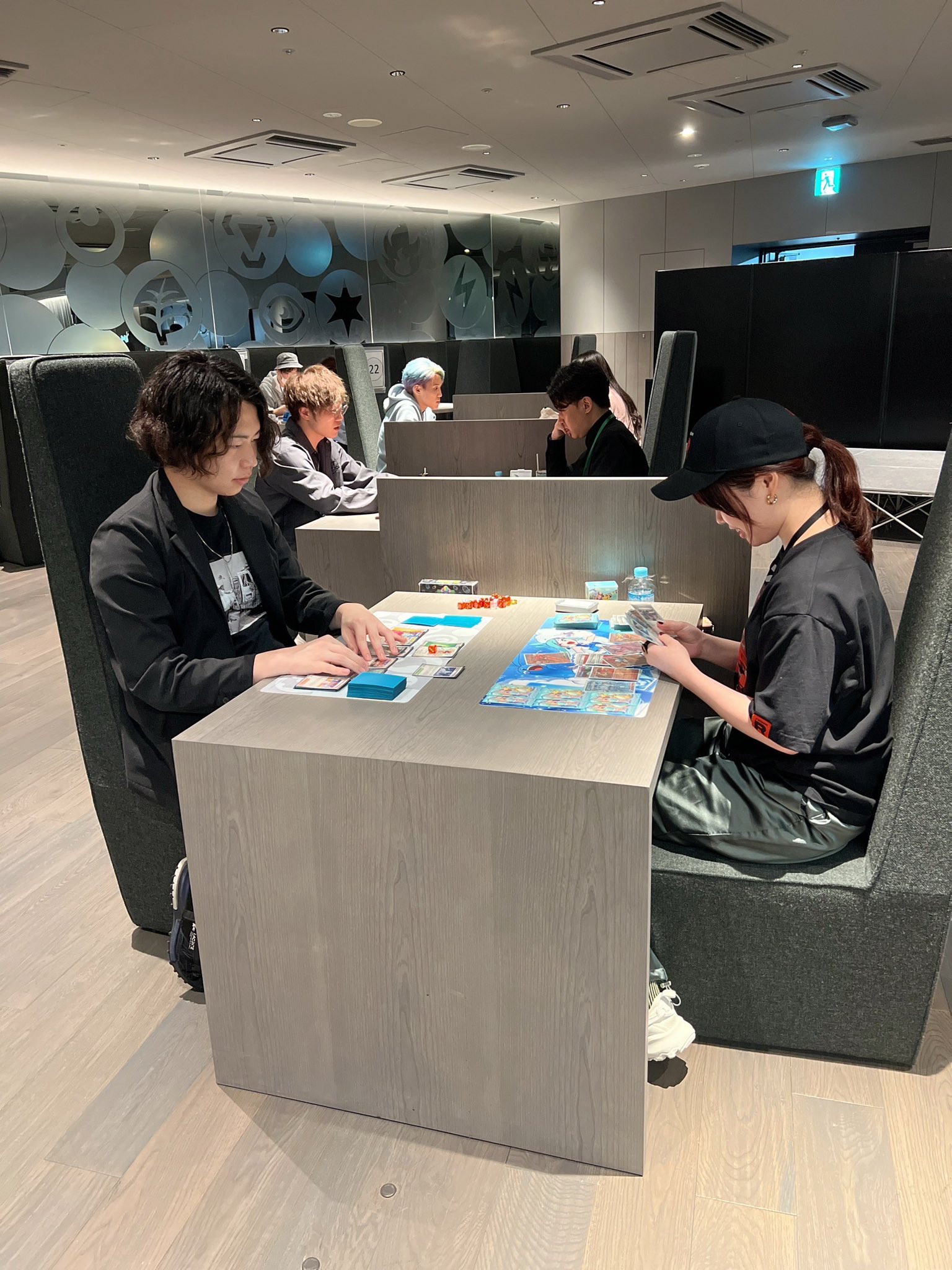 POKÉMON CARD LOUNGE公式(ポケモンカードラウンジ