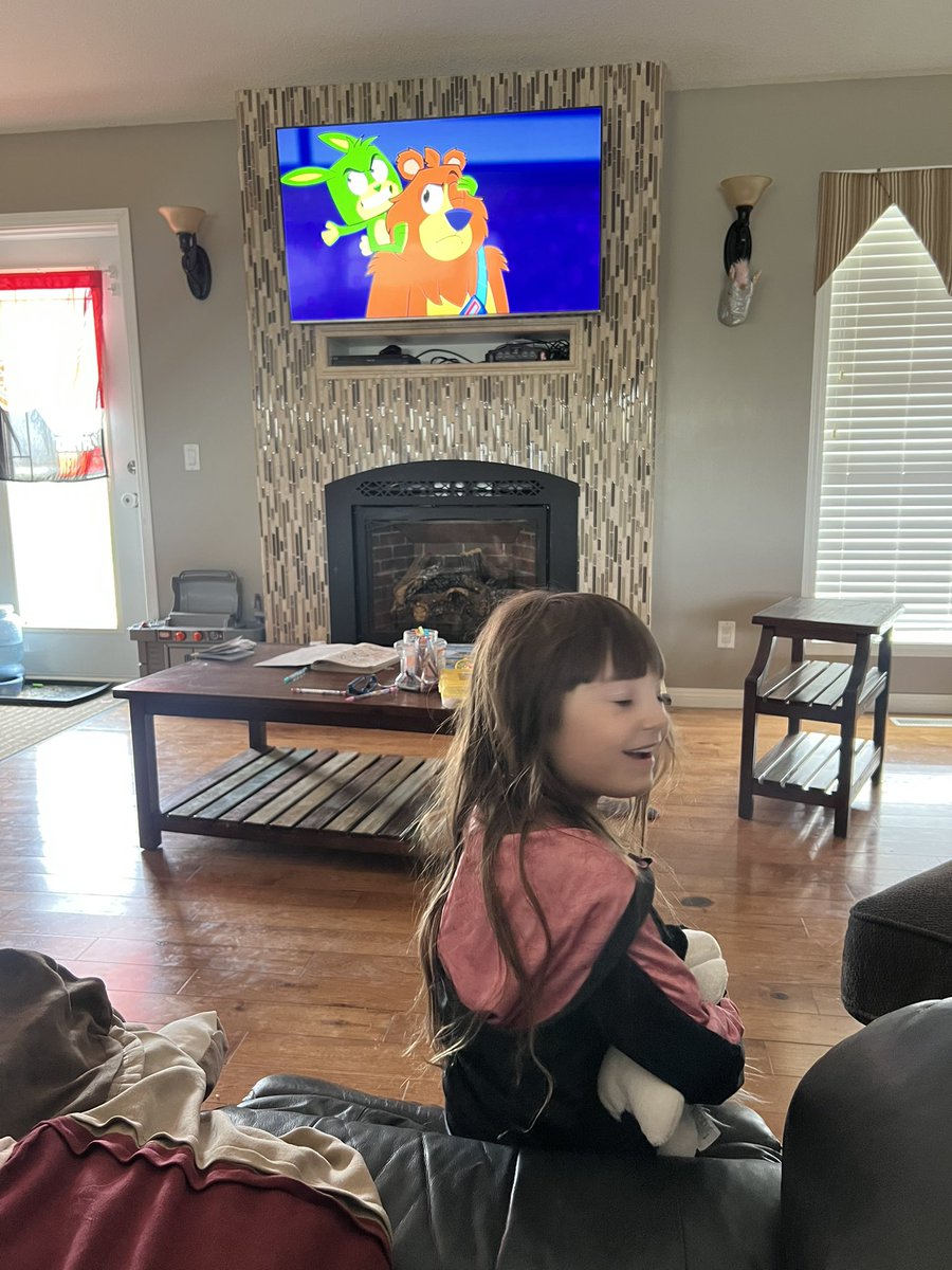 GM ☀️⛺️

Saturday Morning Cartoons! <a href="/veefriends/">VeeFriends</a> 

Need some coloring books for the other 6.5 days of the week I don’t let her watch TV - she would love those <a href="/garyvee/">Gary Vaynerchuk</a> 

youtube.com/@veefriendscar…