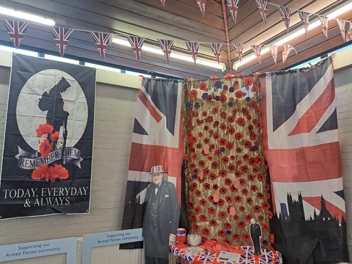 Celebrating the 80th anniversary of VE Day at the Rennie &amp; Manor Tenants Hall with Royal British Legion North Bermondsey branch #VEDay80