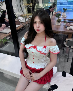 quynhalee2k's tweet photo. Gái dịu dàng nhưng bên trong thì damdang nha https://t.co/aPO5eaYqq5