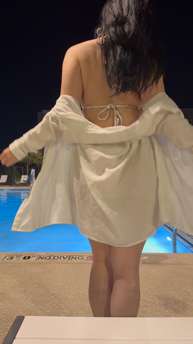 MSandmanntv's tweet photo. Acting like I don’t know the neighbors are staring 👅New sets dropping today!!
https://t.co/DBvfiE6bTb
#onlyfans #onlyfansgirl #viral  #fansly #sexy #model #hotgirl https://t.co/x6XaCkHBgz