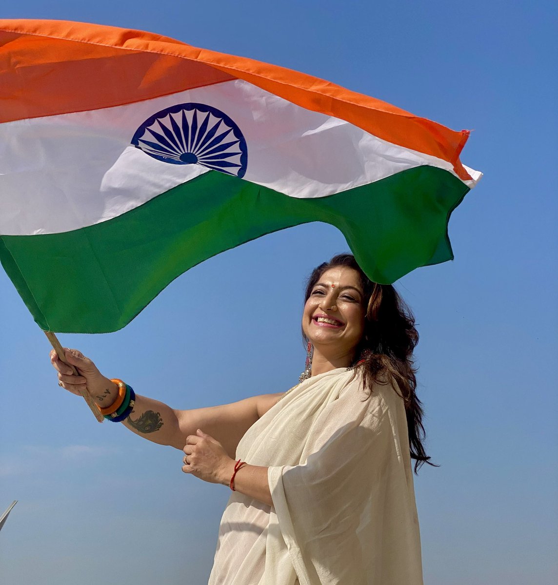 aartiinaagpal's tweet image. MERA BHARAT MAHAN.

Thank you INDIAN ARMY 💪🏻 @adgpi 
Thank you @narendramodi ji 
Thank you DADA 
#MaitreyaDadashreeji 
  
EK BHARAT HUM BHARAT 

 #IndiaPakistanConflict #casefire #IndianArmy