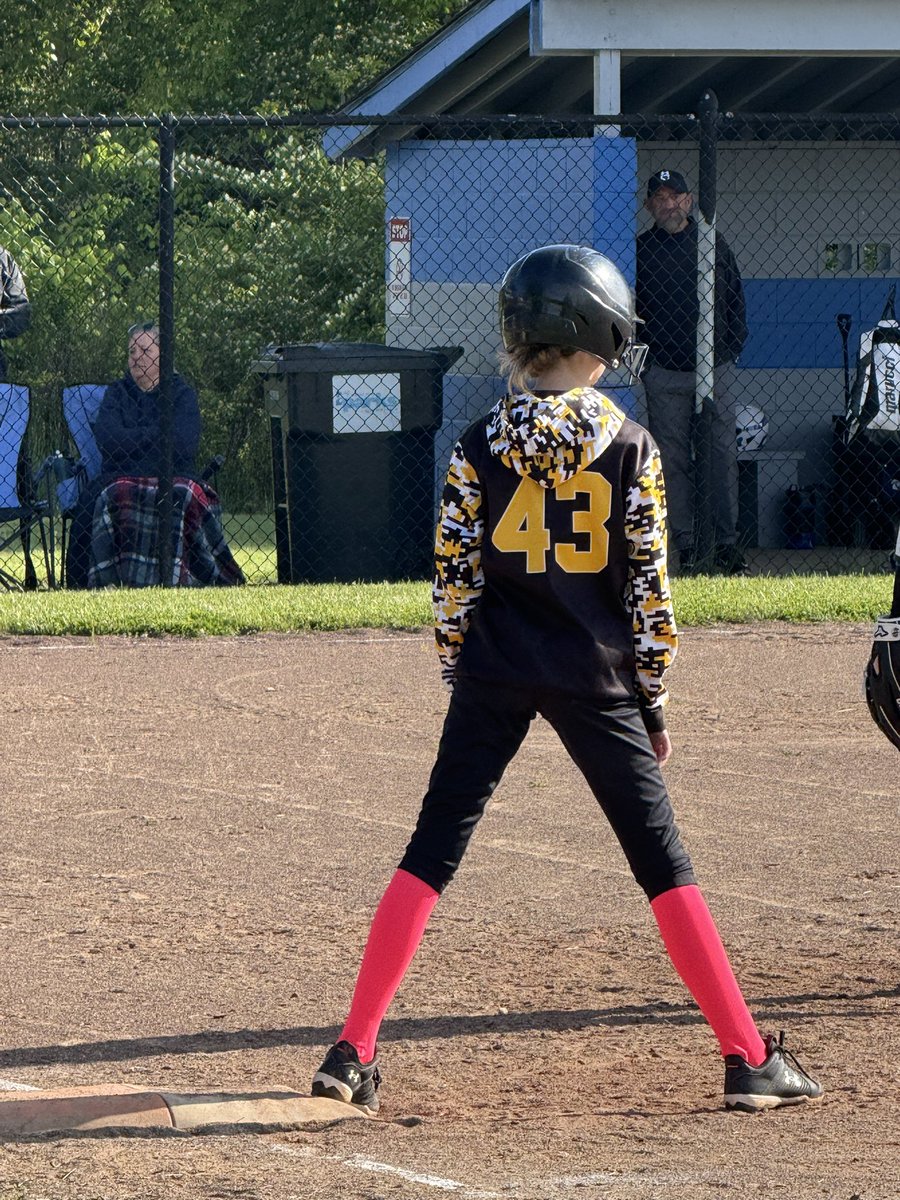 T-ball Tuesday, travel ball Wednesday, minor league game Thursday, softball Saturday 

I love this time of year ⚾️🥎