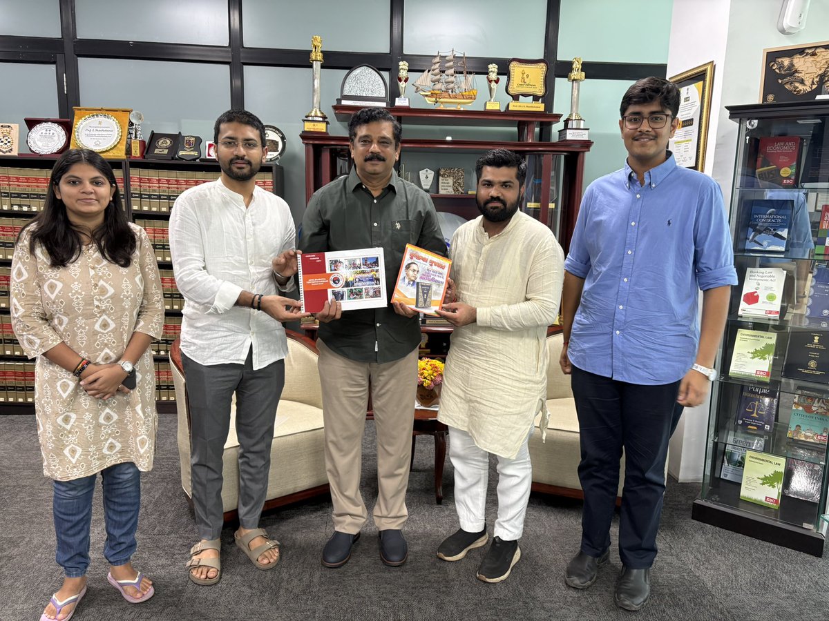 vedantthaker7's tweet photo. Met the Director of Gujarat National Law University, Prof Shanthakumar with @ABVPGujarat state org sec. Himalaysinh Bhai, state sec. Samarth bhai &amp; riddhi ben state convener Think India.

Discussed Abvp’s stand for law students &amp; nationalistic thoughts in premier institutes. https://t.co/EQVm4CF6SU