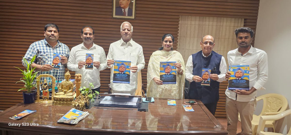 Irfan Aziz (@irfanmbaa) on Twitter photo <a href="/ProfCong/">All India Professionals' Congress (AIPC)</a> team met warangal MP Smt kadium Kavya & sri Kadium Srihari MLA (DCM) at warangal explained about Manmohan singh Fellowship programme <a href="/INCTelangana/">Telangana Congress</a> <a href="/Bmaheshgoud6666/">Bomma Maheshkumar goud</a> <a href="/revanth_anumula/">Revanth Reddy</a> <a href="/MNatarajanINC/">Meenakshi Natarajan</a> <a href="/RahulGandhi/">Rahul Gandhi</a> <a href="/Viswanathan_INC/">Viswanathan Perumal</a> <a href="/INCIndia/">Congress</a> <a href="/ProfCong/">All India Professionals' Congress (AIPC)</a> team met warangal MP Smt kadium Kavya & sri Kadium Srihari MLA (DCM) at warangal explained about Manmohan singh Fellowship programme <a href="/INCTelangana/">Telangana Congress</a> <a href="/Bmaheshgoud6666/">Bomma Maheshkumar goud</a> <a href="/revanth_anumula/">Revanth Reddy</a> <a href="/MNatarajanINC/">Meenakshi Natarajan</a> <a href="/RahulGandhi/">Rahul Gandhi</a> <a href="/Viswanathan_INC/">Viswanathan Perumal</a> <a href="/INCIndia/">Congress</a>