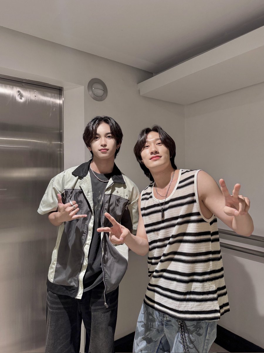 [🐰] with BANG YEDAM 선배님~ 🫡🙌

#HORI7ON #호라이즌 #MARCUS #마커스
