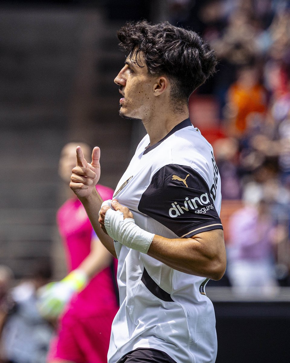 Valencia CF tweet media