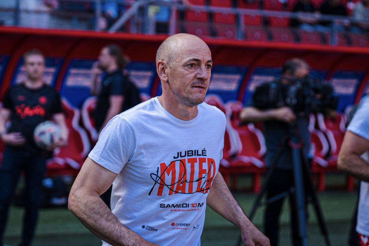 VAFC's tweet image. Ils sont tous là ! 🤩

#JubiléRudyMater