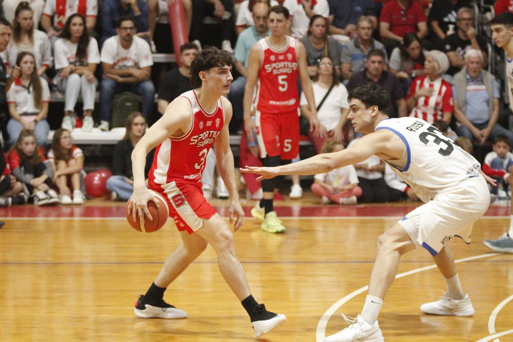 🎉 Histórico <a href="/CSSbasquet/">Sportivo Suardi 🏀</a>, campeón de la Conferencia Norte

📹 Mejores momentos: youtu.be/jYsbW9rUj6M?si…
✍️ Más info: laliganacional.com.ar/ligaargentina/…