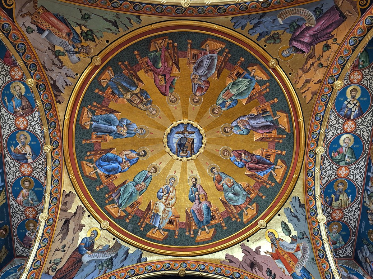 FlorinSumalan's tweet photo. Architecture, Painting, Frescoes, Geometry, Symmetry, Colors, Church, Holy Figures

#filmmaker #filmmaking #photography #cinematography #art #artasbeauty #colors #paintings #frescoes #holyfigures #church #geometry #symmetry #architecture #buildings #planetearth https://t.co/jYodQVEnO8