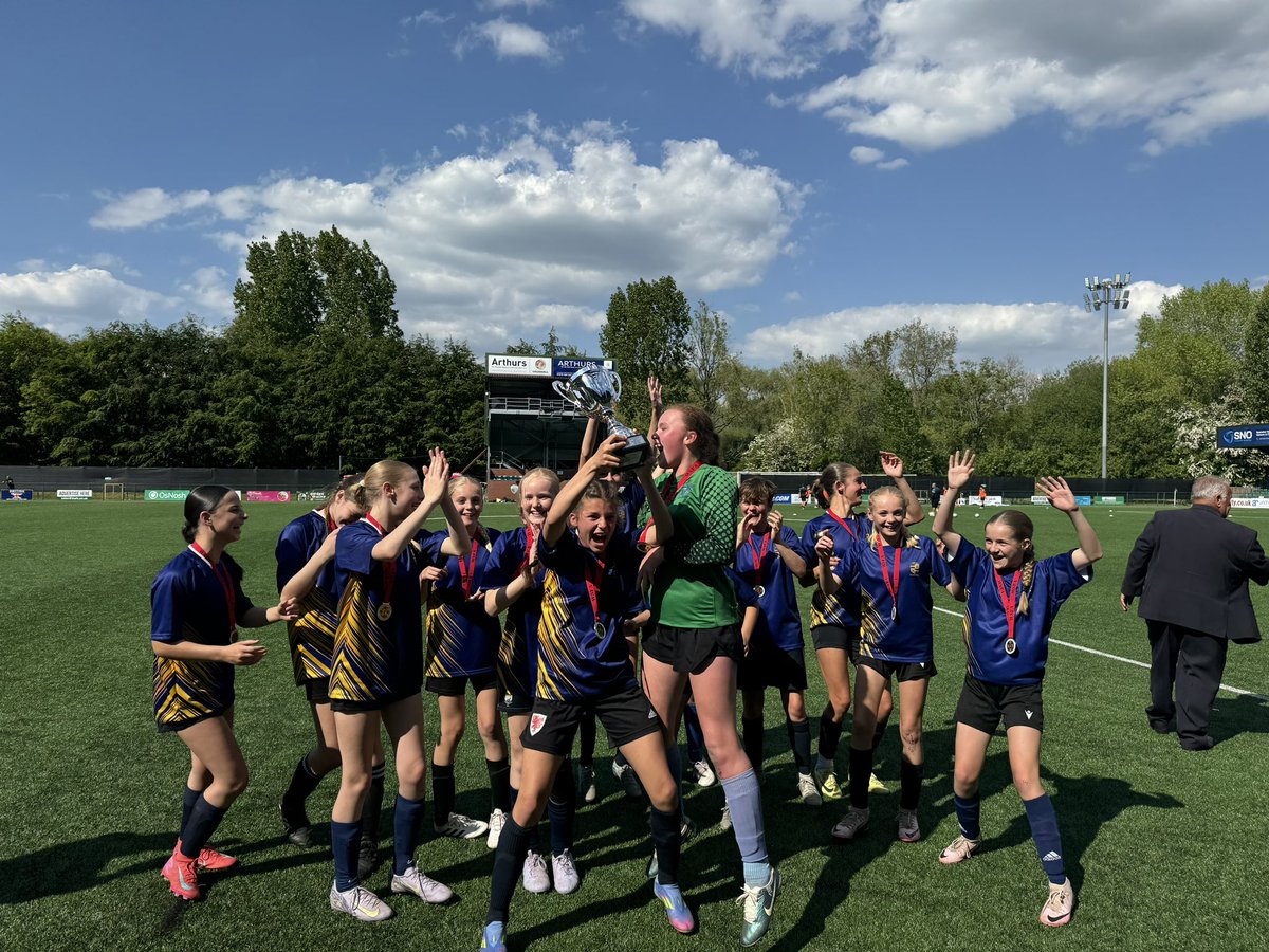 Welsh Schools' F.A. tweet media