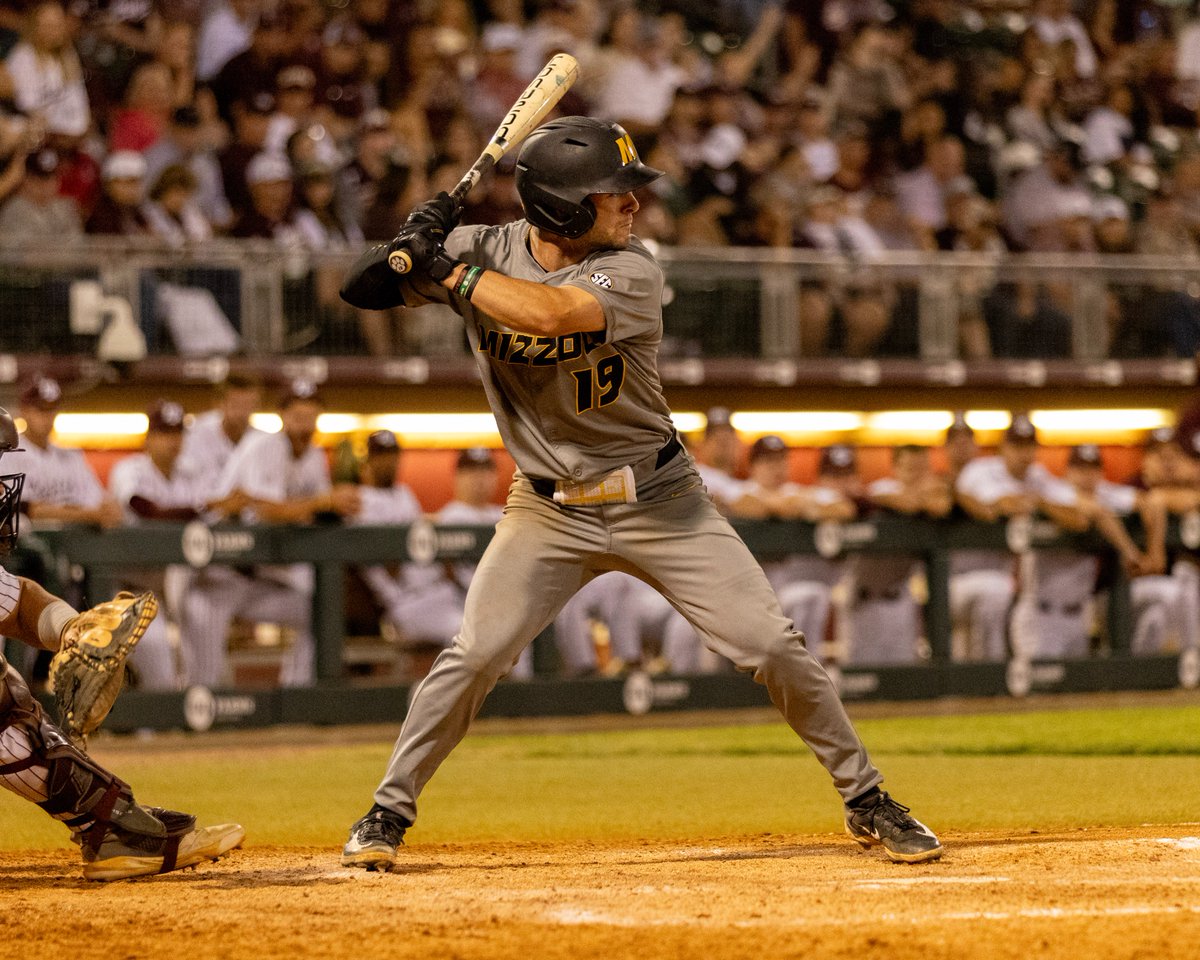 MizzouBaseball's tweet photo. 📸Views from Friday's victory

#𝙈𝙞𝙯𝙯𝙤𝙪𝙉𝙊𝙒 | 🐯⚾️ https://t.co/myemlfN3CJ