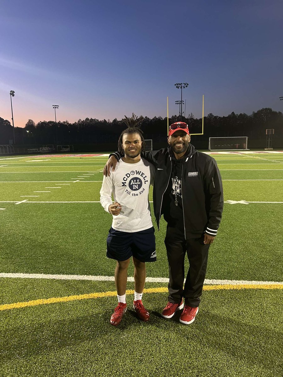 Jalilthrower29's tweet photo. Had a great time at the boro camp!! Thanks for inviting me Learned alot! 
@CoachMattScott   
@Coach_CraigDL 
@COACHSLOCUM https://t.co/sjGZ94OU3x