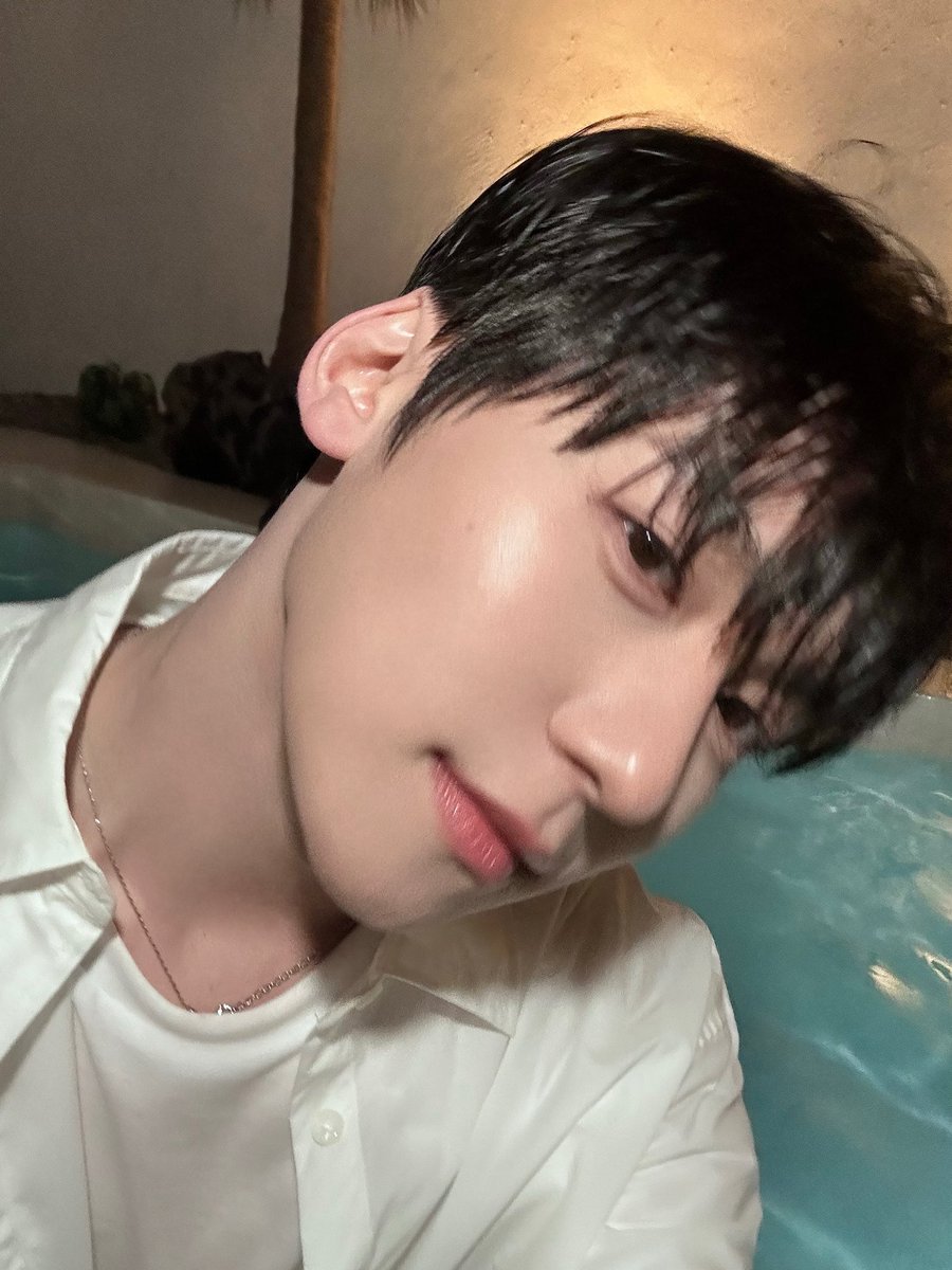 official_ONEUS's tweet photo. [#건희]

나도 못 잃어...⏳💦 https://t.co/k89NvKqvjO