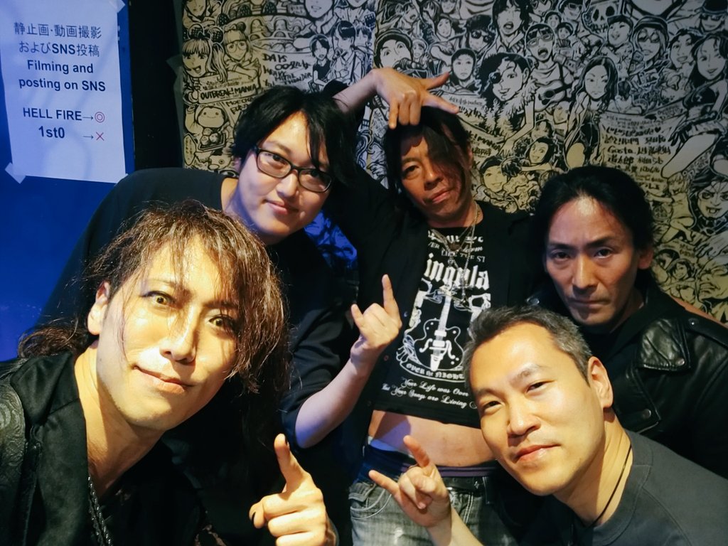 nAmABeErkUre's tweet image. #ドラマティック感謝

1st0初のワンマン､無事に終了する事が出来ました!!
ご来場､そして日頃より応援してくれてる皆様
オープニングを飾ってくれたHELL FIREの皆様
撮影他諸々協力して下さったスタッフ皆様
のお陰です!!!
ありがとうございました☝️💫👌…