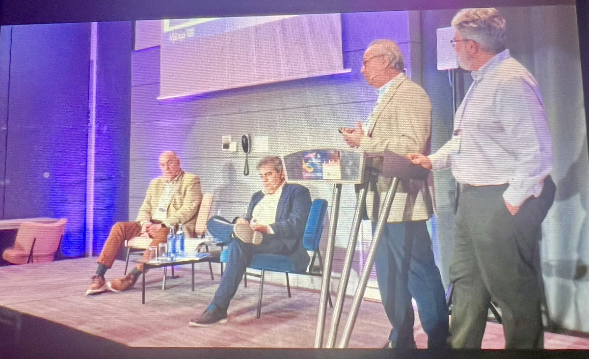 Paco Romero (@pacopress70) on Twitter photo Sobresalientes lecciones de los “padres” de la valoración morfofuncional, un recurso clave para entender q es la #obesidad, cómo diagnosticarla, evaluarla, tratarla y seguirla #ECO2025 <a href="/DrTinahones/">Francisco Tinahones</a> <a href="/DiegoBellido2/">Diego Bellido</a> <a href="/jgarciaalmeida/">JoseM Garcia Almeida</a> <a href="/CristobMorales/">Cristobal Morales</a> <a href="/SociedadSeedo/">SEEDO</a> <a href="/EASOobesity/">EASO</a> Sobresalientes lecciones de los “padres” de la valoración morfofuncional, un recurso clave para entender q es la #obesidad, cómo diagnosticarla, evaluarla, tratarla y seguirla #ECO2025 <a href="/DrTinahones/">Francisco Tinahones</a> <a href="/DiegoBellido2/">Diego Bellido</a> <a href="/jgarciaalmeida/">JoseM Garcia Almeida</a> <a href="/CristobMorales/">Cristobal Morales</a> <a href="/SociedadSeedo/">SEEDO</a> <a href="/EASOobesity/">EASO</a>