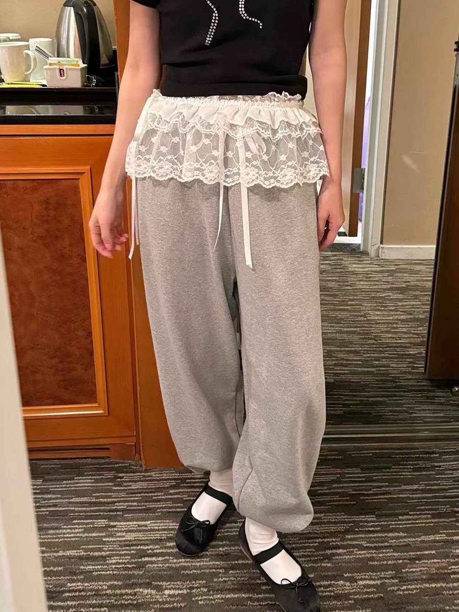 【2way 巻きスカート】

¥2799
thebase.com/to/item?item_i…

韓国腰掛けるスカート
黒/白２色

#airoselect #コーデ #AIRO #小物 #スカート #ファッションチェック #ファッション #fashion #韓国風 #巻きスカート