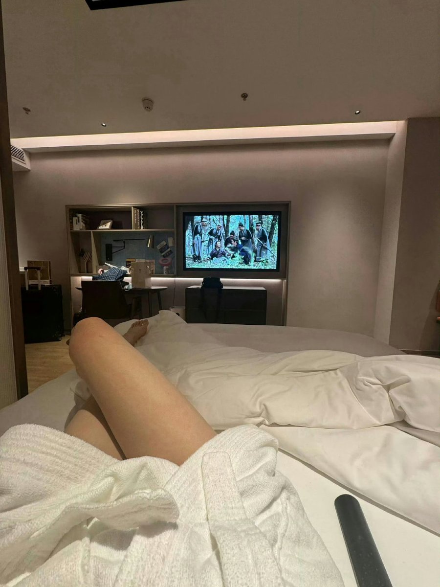 同事请假了，未来三天行程只有我自己在。 内蒙，这个自然与现代化结合的地域~ 如果粉丝不约我，那我可就要找旅游团的游客了，哈哈哈 #内蒙