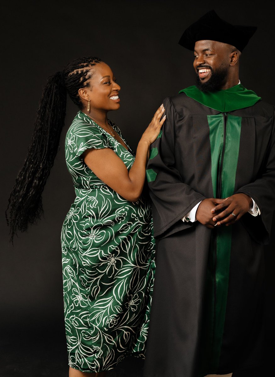 GobiBah1's tweet image. Paging Dr. Momodou G. Bah, MD, MPH ! 😊
Alhamdulillah — we did it.
Today, I graduate as a physician. The journey here was far from easy—countless sacrifices, late nights, and unwavering faith. But this moment is living proof that no dream is too big, no obstacle too great, and…