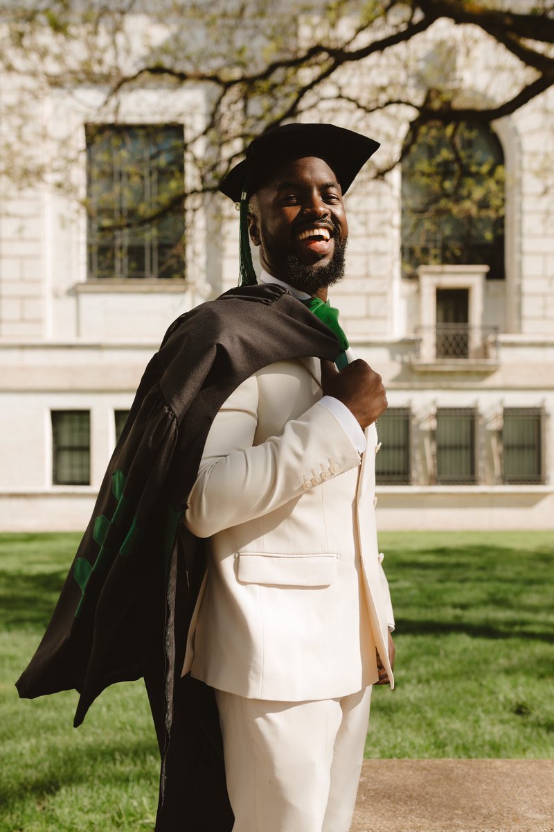 GobiBah1's tweet image. Paging Dr. Momodou G. Bah, MD, MPH ! 😊
Alhamdulillah — we did it.
Today, I graduate as a physician. The journey here was far from easy—countless sacrifices, late nights, and unwavering faith. But this moment is living proof that no dream is too big, no obstacle too great, and…