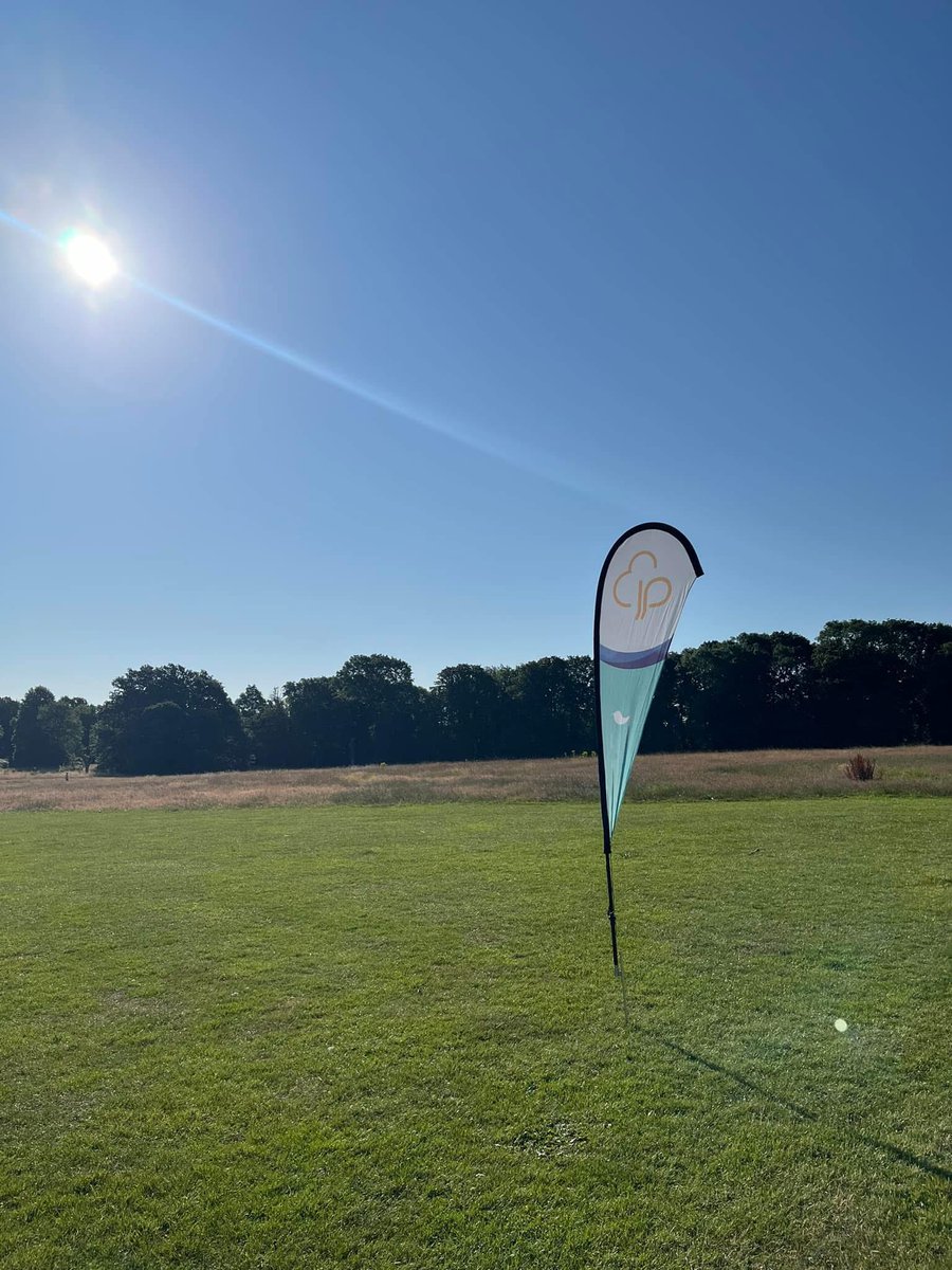Who’s joining us for junior parkrun in the morning? 🙋🙋‍♂️🙋‍♀️

The roster is full and it looks to be a sunny and warm one, so fetch a water bottle!

Timings:

8:50 - First timers welcome
8:55 - Run brief and warm up
9:00 - Time to junior parkrun

We’ll see you in the morning! ☀️😎