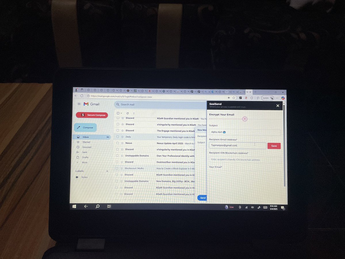 TopmanpeeX's tweet image. 📣_Sealsend might be listed before the end of the month.

Drop your address and follow me✅

*#SealSend #Web3Privacy *#EncryptedEmail*
#ChromeExtension #ION #ICE