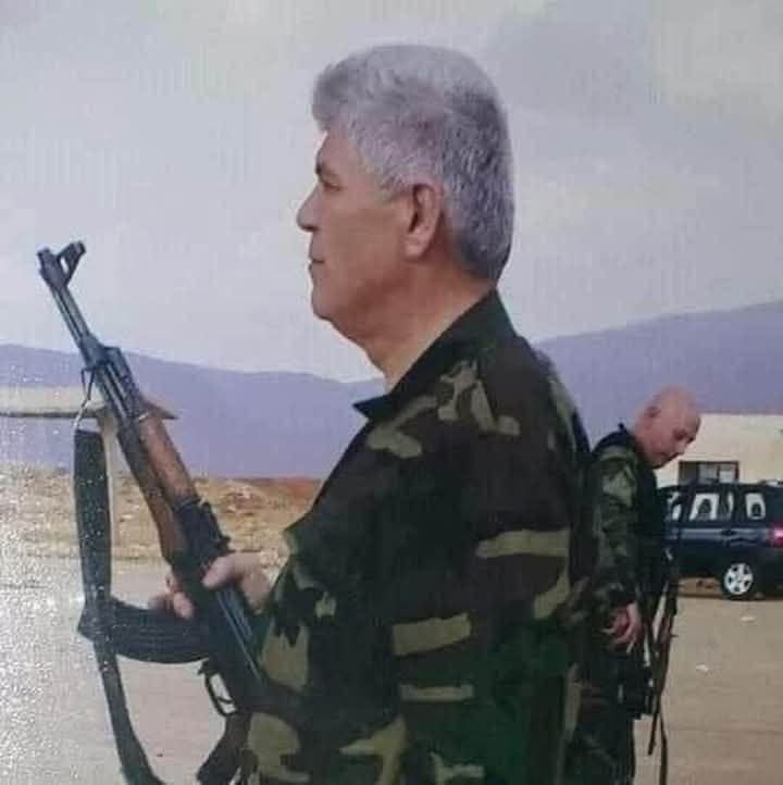 رادار سوريا-دمشق
🚨مقتل مدير مشفى المجتهد الدكتور أديب يونس محمود، الذي عُرف بتصريحاته المثيرة للجدل خلال سنوات النزاع، أبرزها قوله: 
"الطبيب المعارض مكانه في ثلاجة الموتى".

الجهات الرسمية لم تصدر بياناً بعد، في حين تتداول مصادر محلية أن عملية الاغتيال وقعت في ظروف غامضة قرب مقر